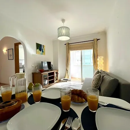 Apartment By Homing